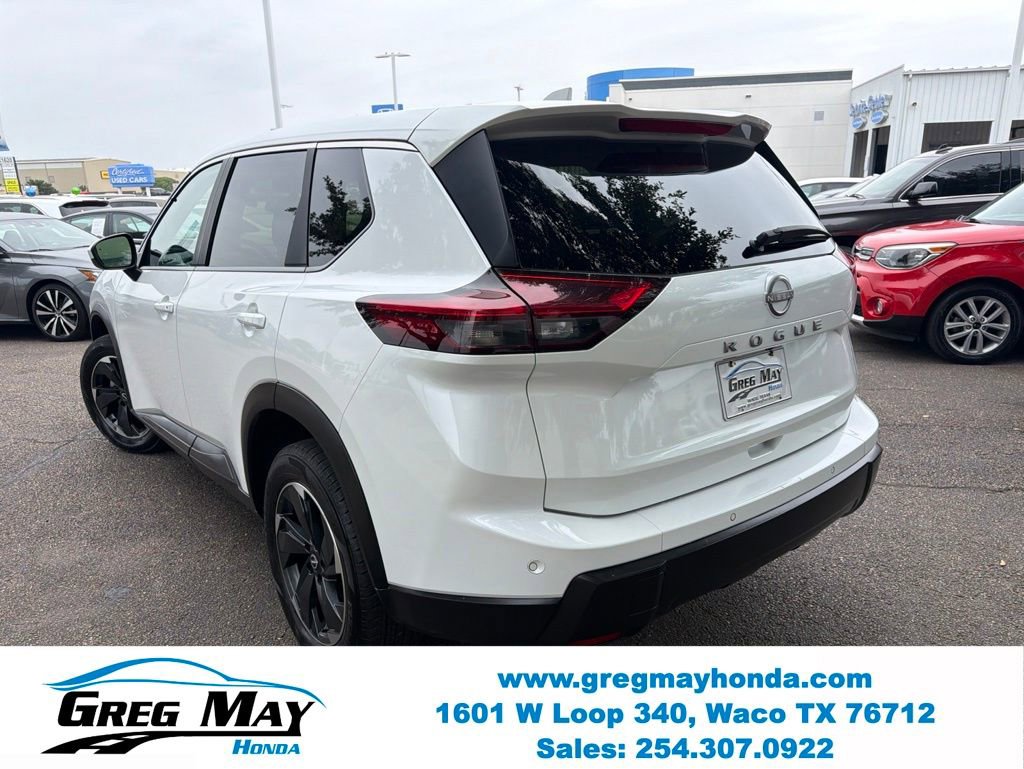 Used 2025 Nissan Rogue SV FWD image 5