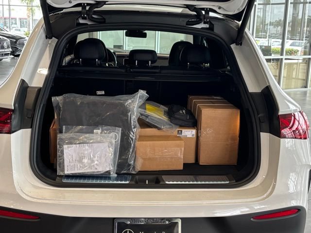 New 2026 Mercedes-Benz EQE 320 4MATIC SUV image 27