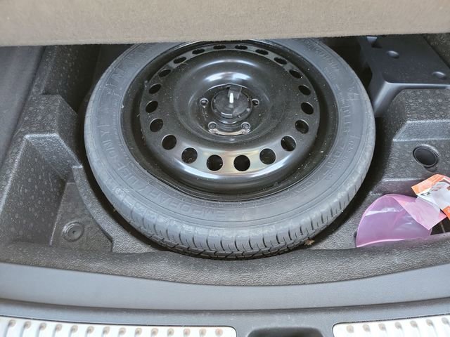 Used 2021 Buick Envision Essence w/ Technology Package I FWD image 29
