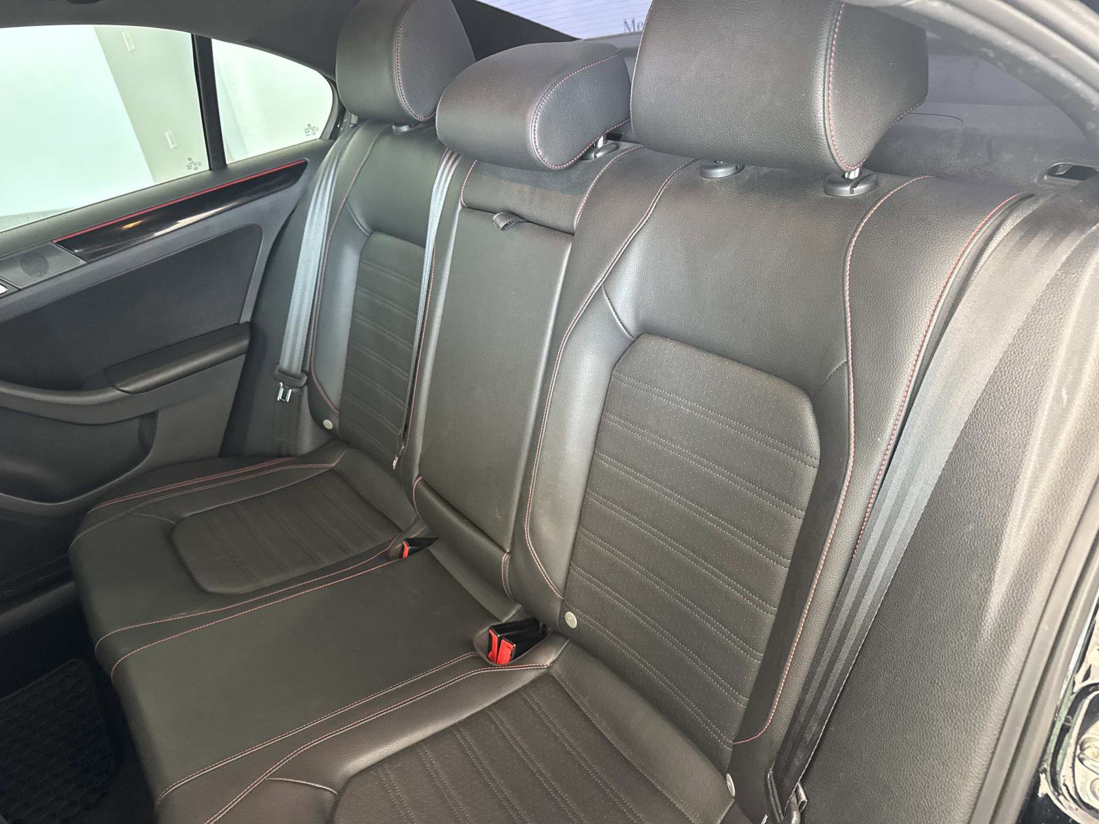 Used 2018 Volkswagen Jetta GLI FWD image 14