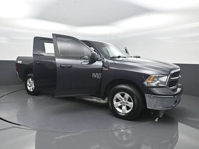 Used 2021 RAM 1500 Classic SLT AWD/4WD image 35
