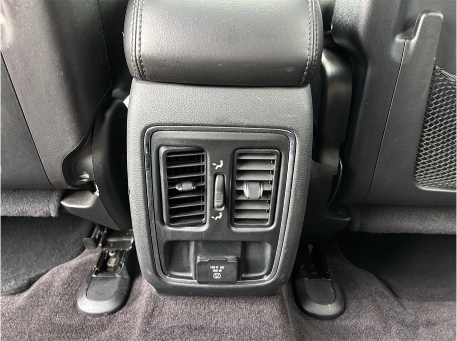 Used 2015 Jeep Grand Cherokee Altitude RWD image 35