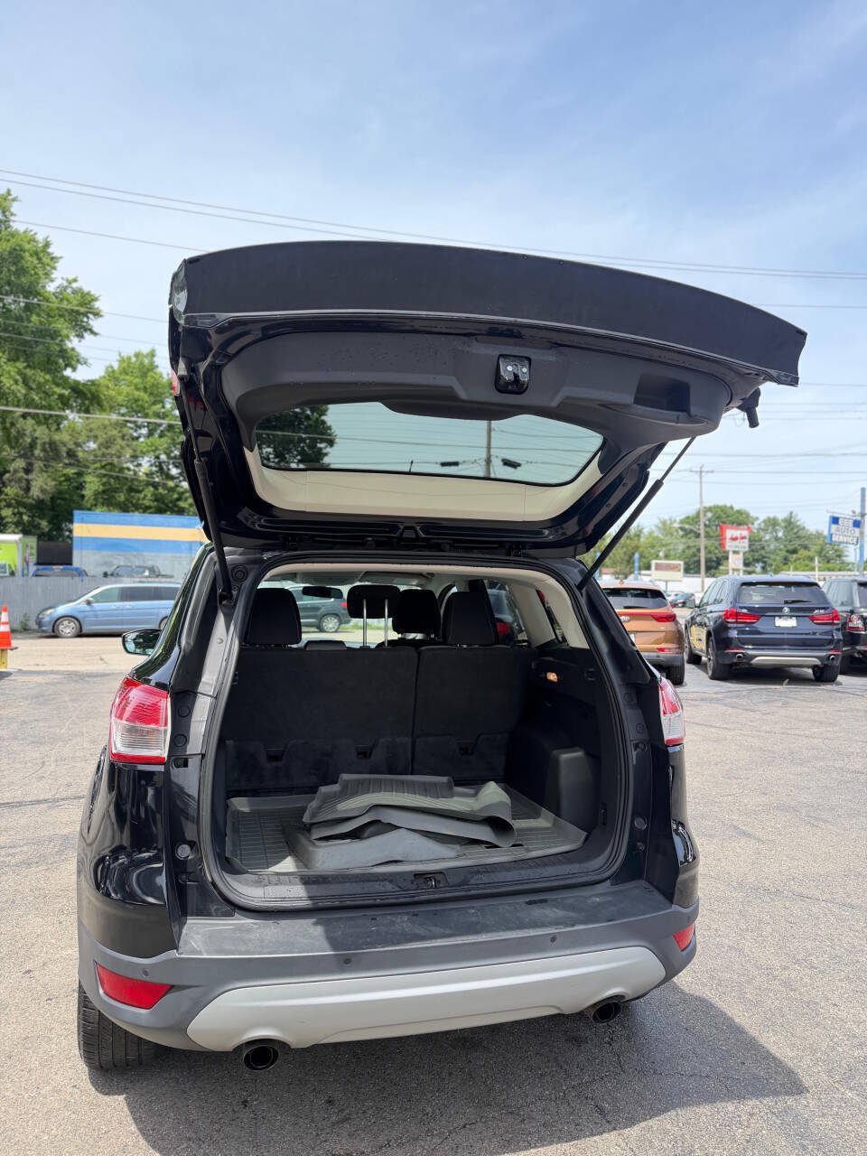 Used 2016 Ford Escape SE w/ Equipment Group 201A FWD image 13