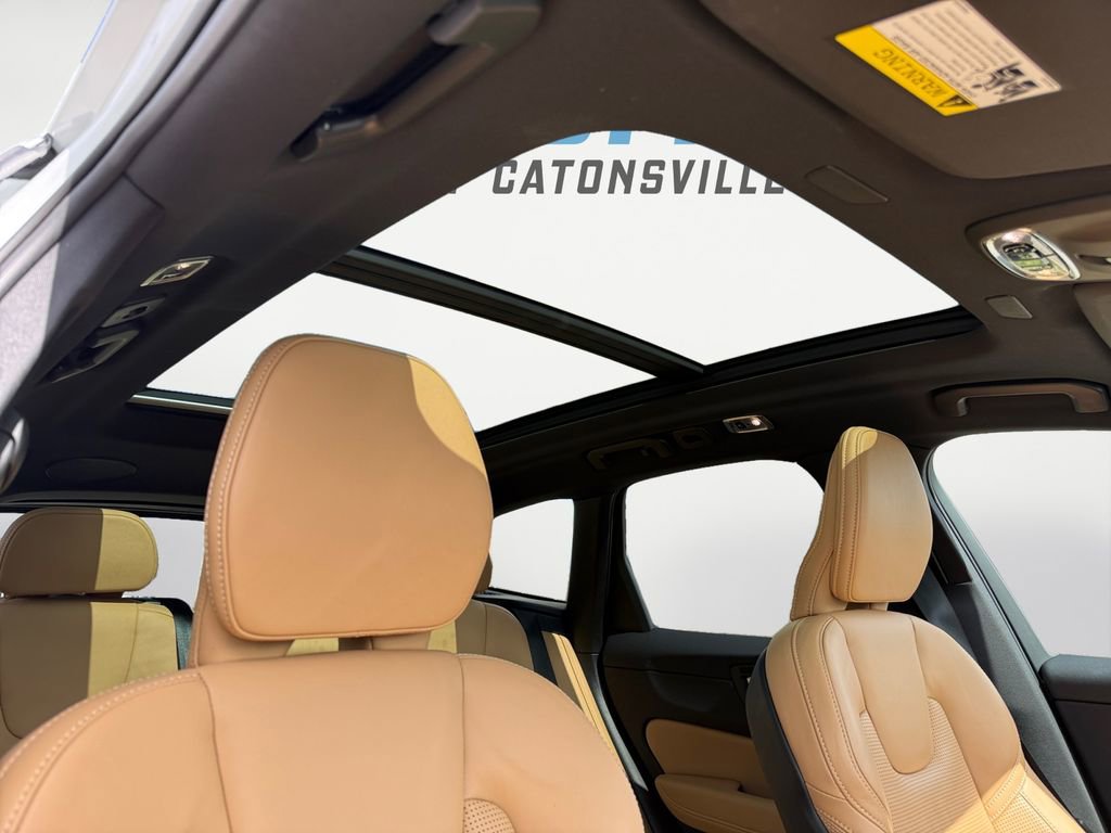 Used 2021 Volvo XC60 T5 Inscription w/ Advanced Package image 16