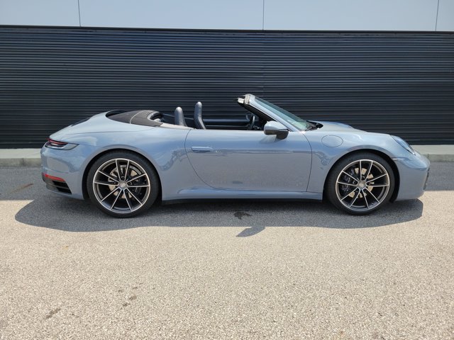 Used 2023 Porsche 911 Carrera RWD image 18