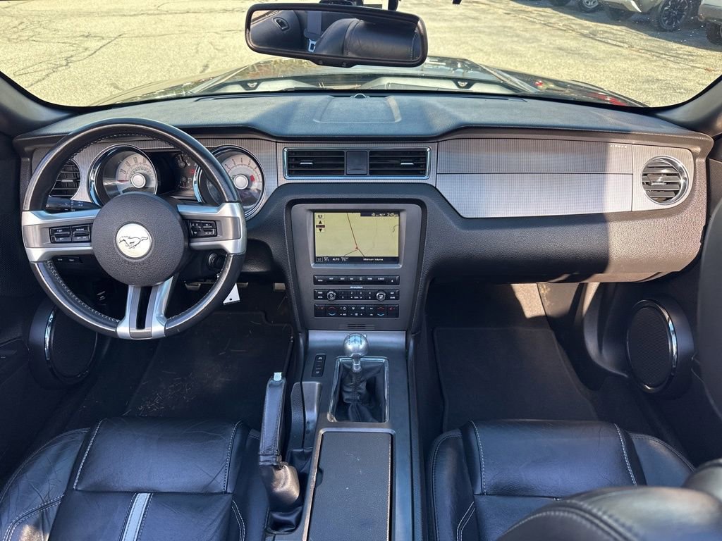 Used 2010 Ford Mustang GT Premium image 26