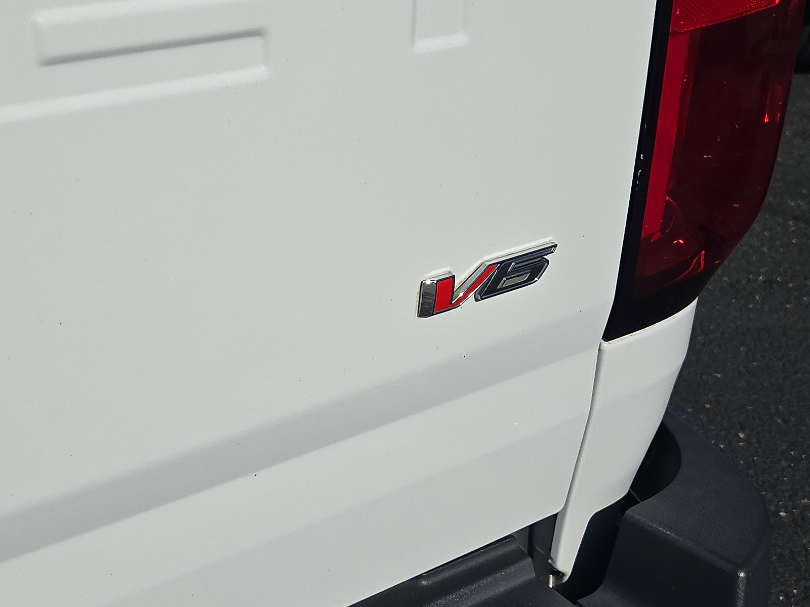 Used 2021 Chevrolet Colorado LT image 5