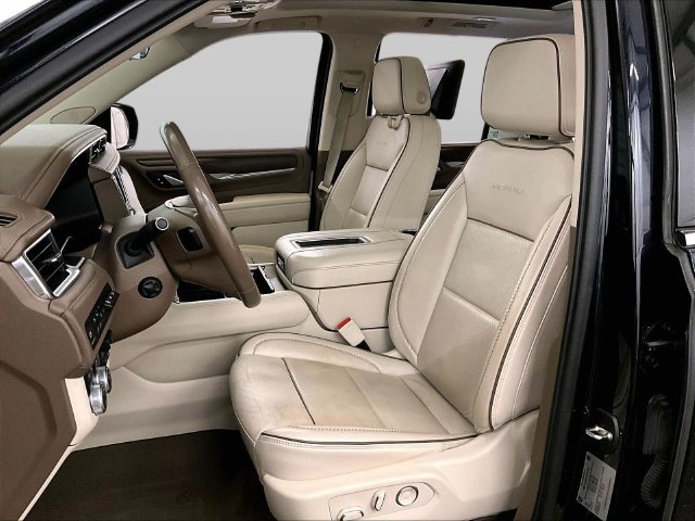 Used 2021 GMC Yukon Denali w/ Denali Ultimate Package AWD/4WD image 24