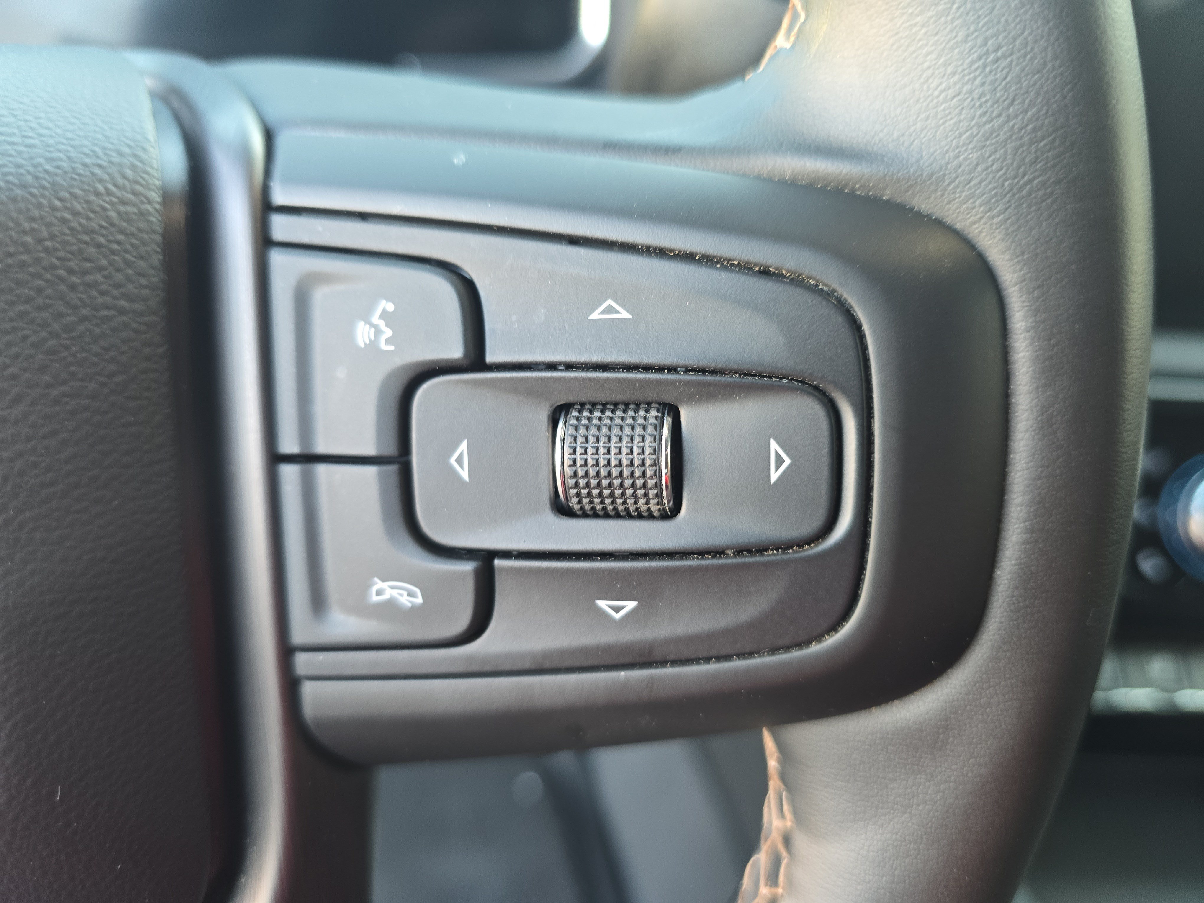 Used 2026 GMC Sierra 2500 AT4 AWD/4WD image 17