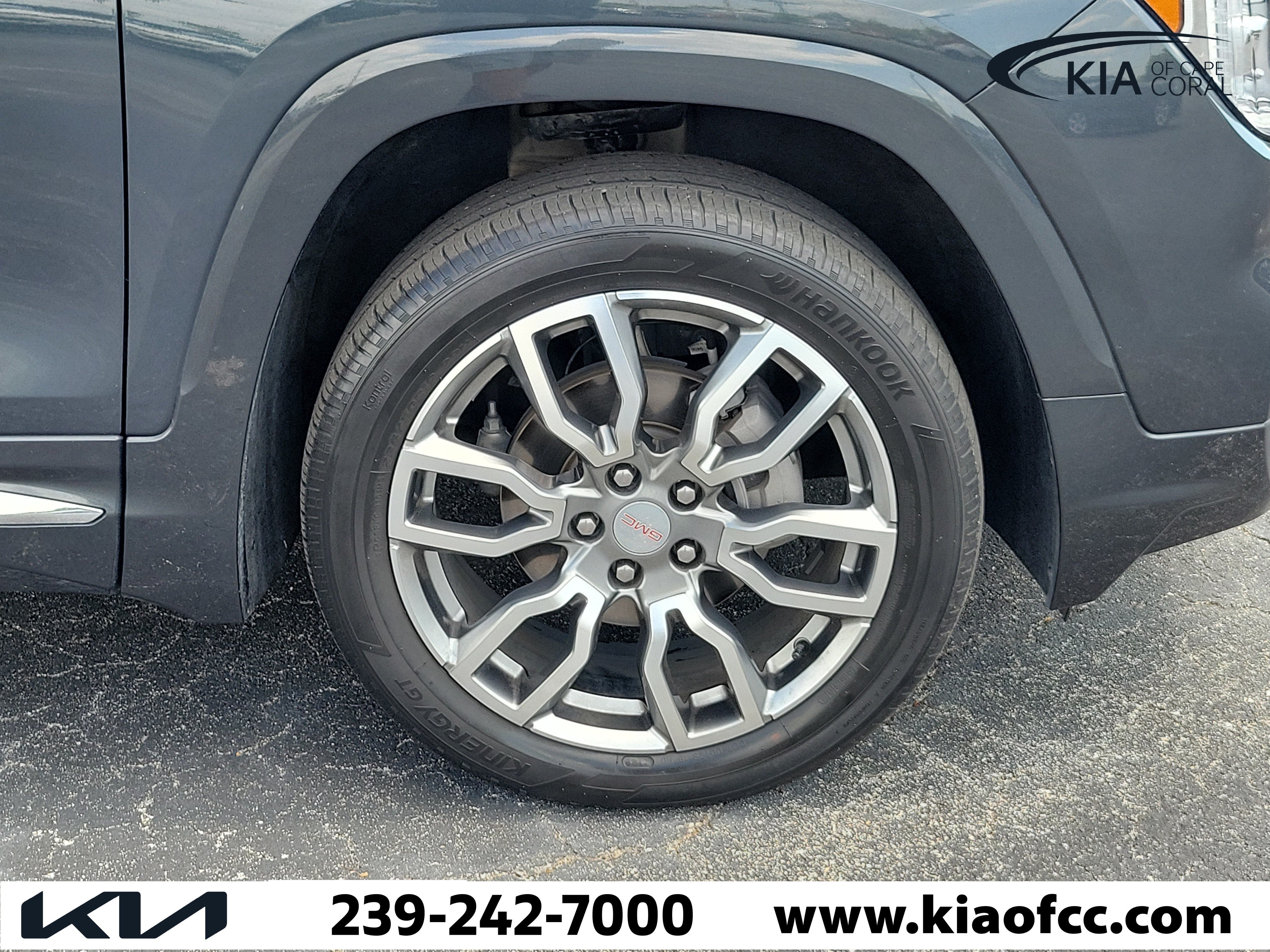 Used 2022 GMC Terrain Denali w/ LPO, Floor Liner Package AWD/4WD image 7