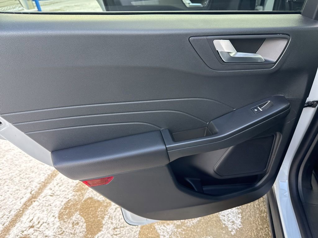 New 2026 Ford Escape SE image 9