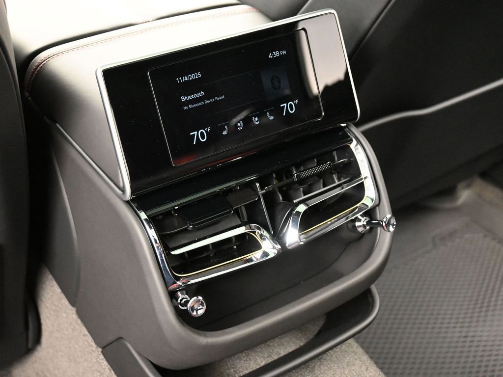 Certified 2024 Bentley Flying Spur W12 image 28