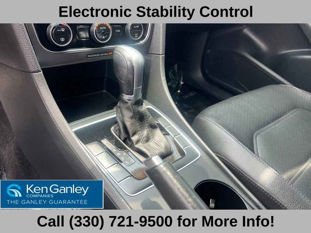 Used 2018 Volkswagen Passat 2.0T R-Line FWD image 34