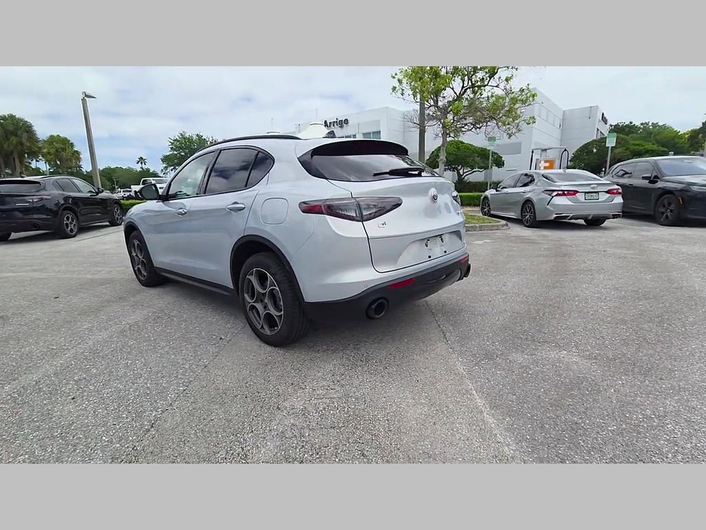 New 2025 Alfa Romeo Stelvio Sprint AWD/4WD image 30