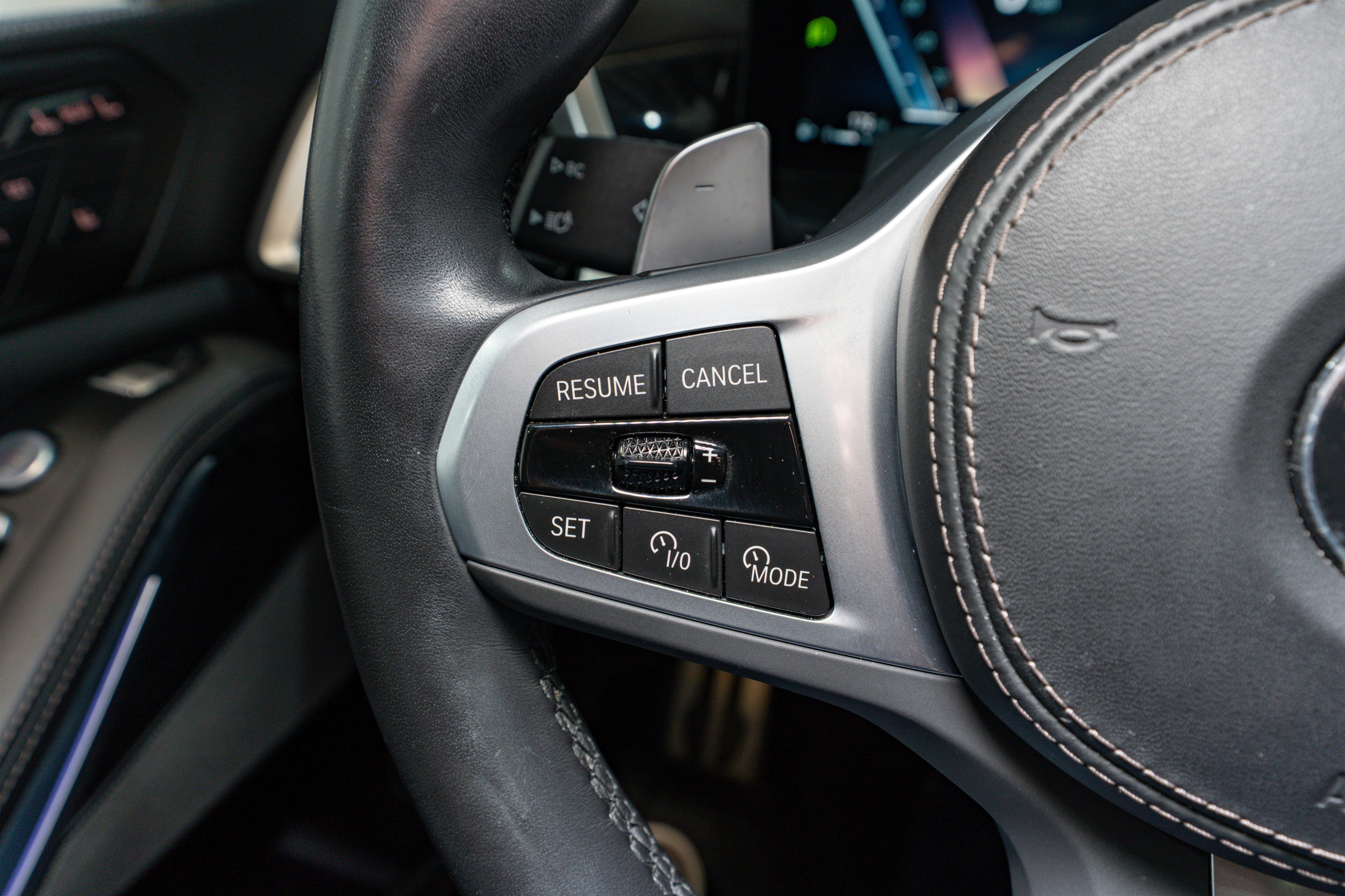 Used 2024 BMW X7 xDrive40i w/ M Sport Package image 27