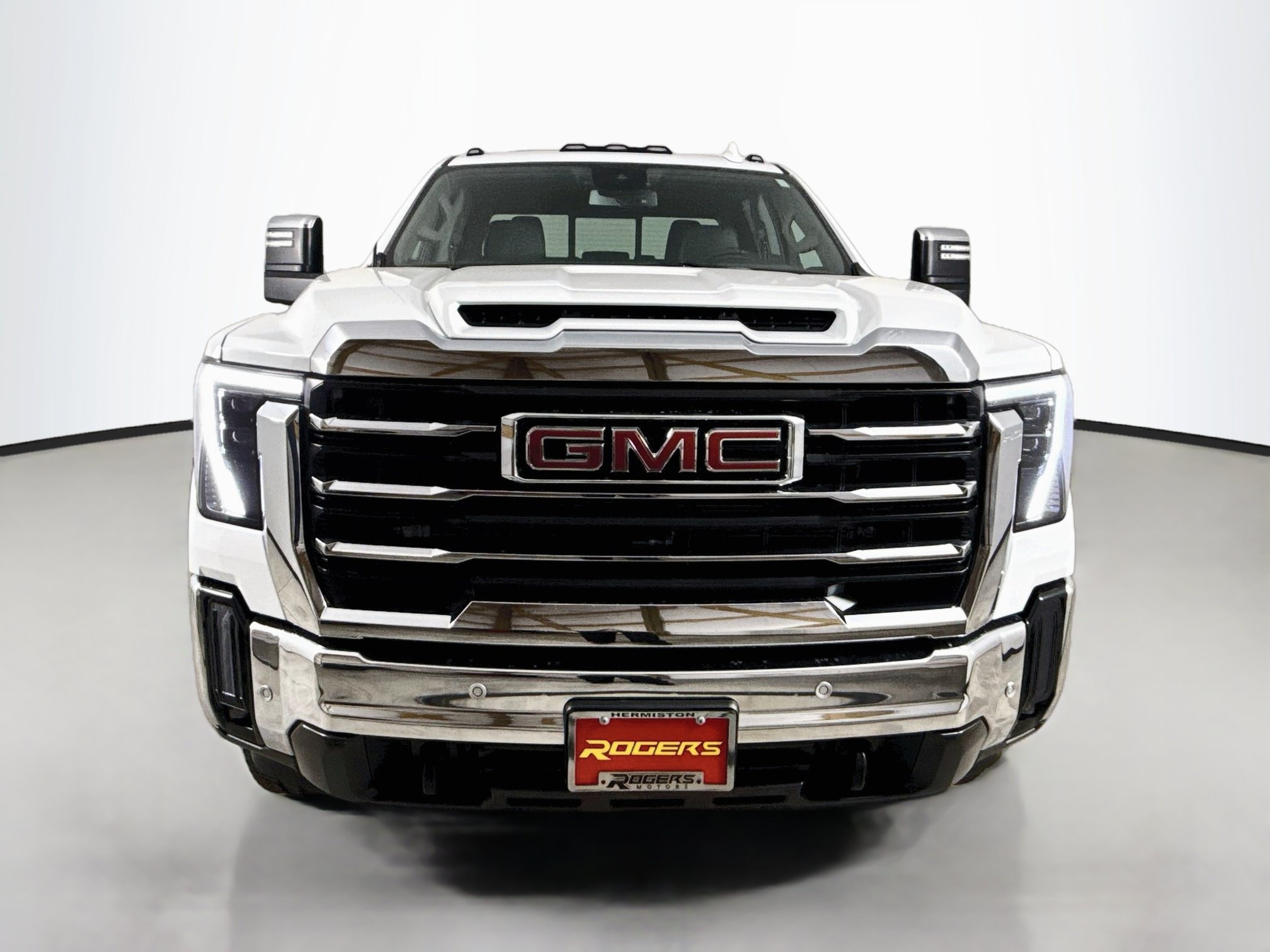 Used 2025 GMC Sierra 3500 SLT w/ SLT Premium Package AWD/4WD image 2