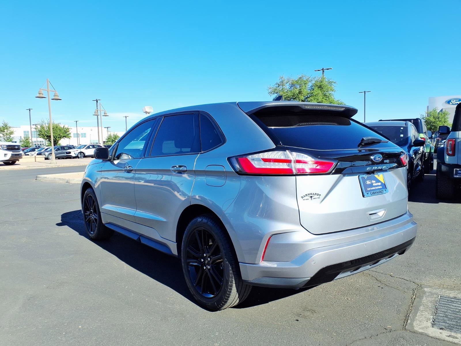 Certified 2023 Ford Edge ST-Line image 4