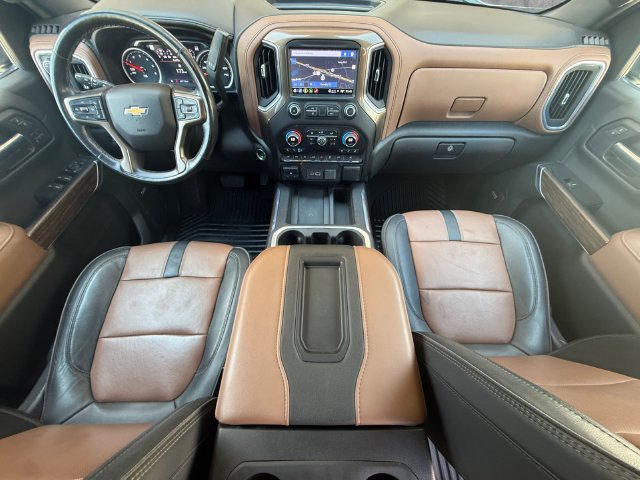Used 2022 Chevrolet Silverado 1500 High Country w/ Technology Package AWD/4WD image 21