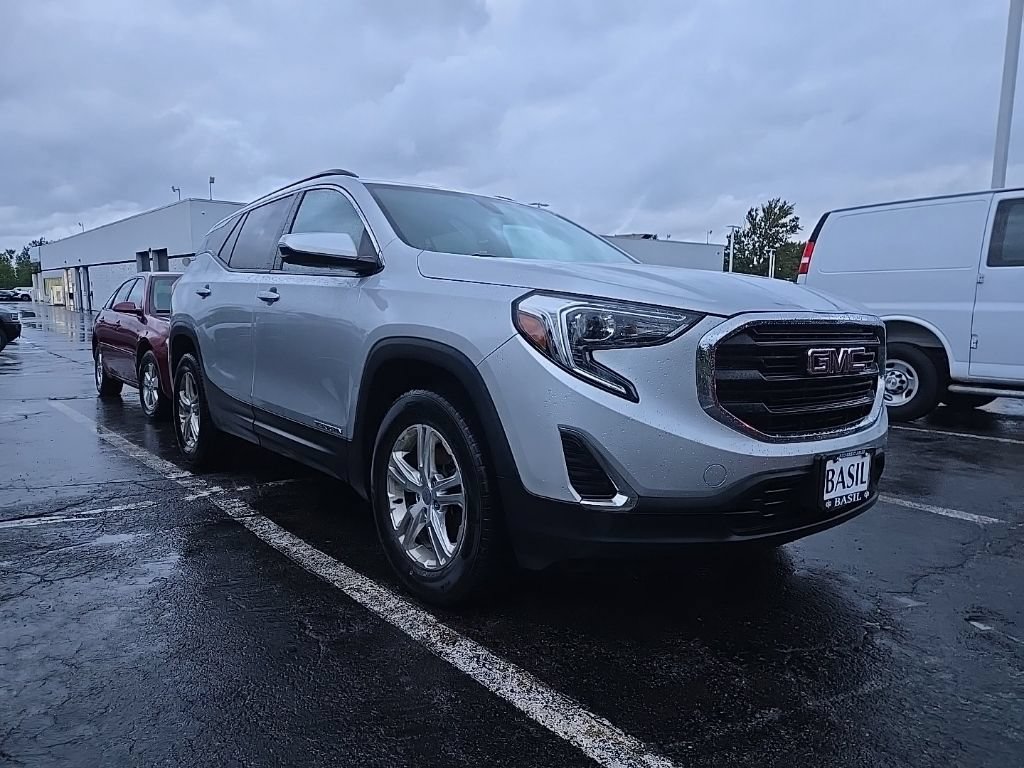 Used 2019 GMC Terrain SLE w/ Driver Convenience Package AWD/4WD image 3