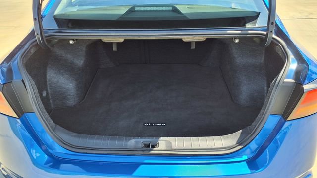 Used 2025 Nissan Altima 2.5 SV image 10