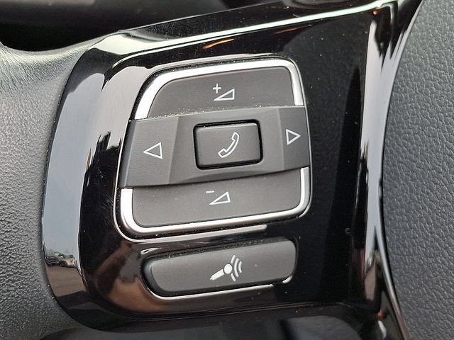 Used 2014 Volkswagen Beetle 1.8T FWD image 18
