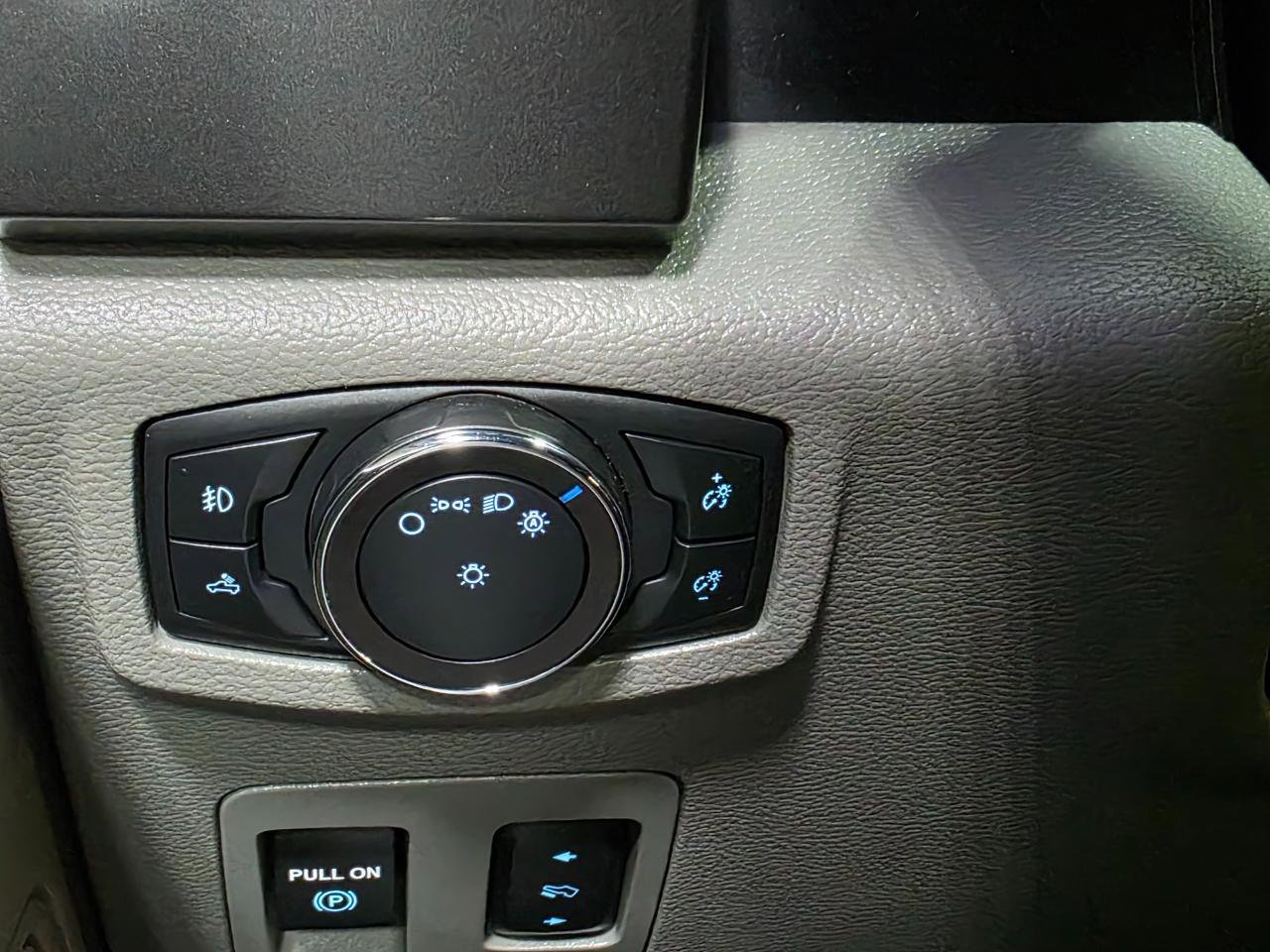 Used 2019 Ford F150 XLT w/ Equipment Group 302A Luxury image 33