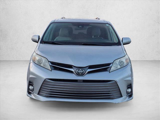 Used 2019 Toyota Sienna XLE w/ XLE Navigation Package FWD video 2