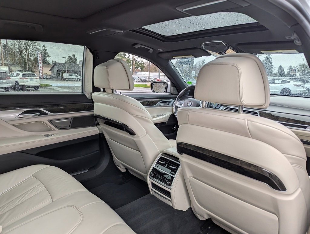 Used 2019 BMW 740i w/ Executive Package image 35