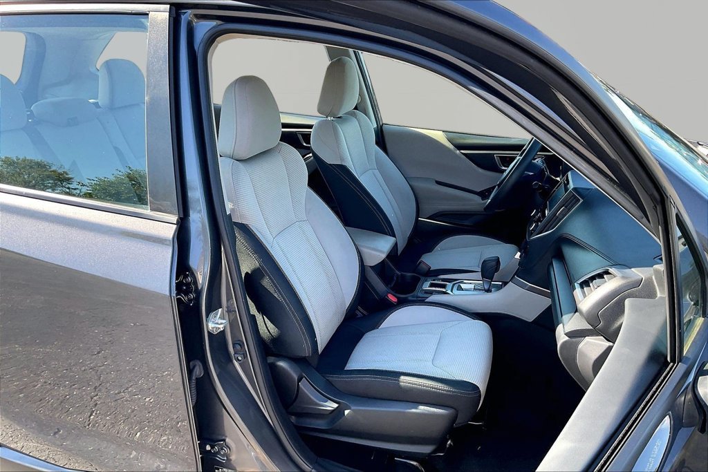 Used 2022 Subaru Forester AWD/4WD image 31