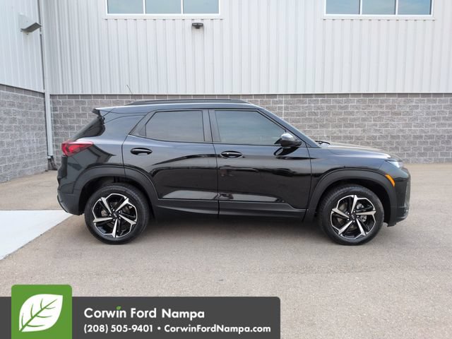 Used 2021 Chevrolet TrailBlazer RS w/ Convenience Package AWD/4WD image 2