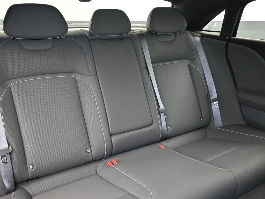 Used 2025 Lucid Air Touring image 17