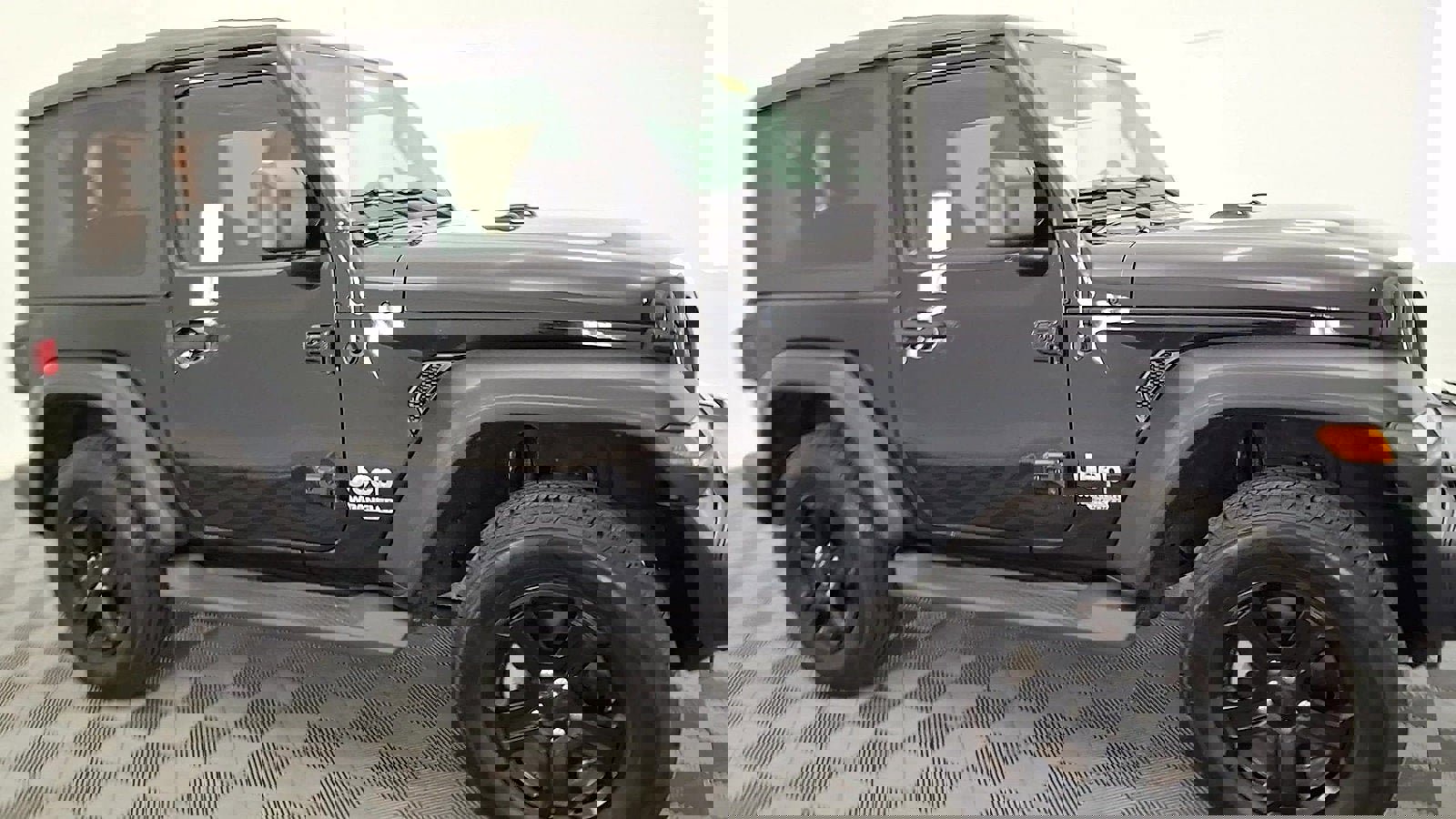 Used 2018 Jeep Wrangler Sport S image 6