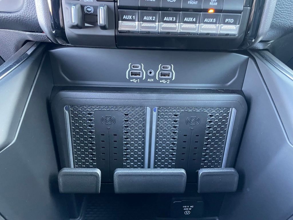 New 2026 RAM 3500 Big Horn w/ Laramie Trim Package image 17