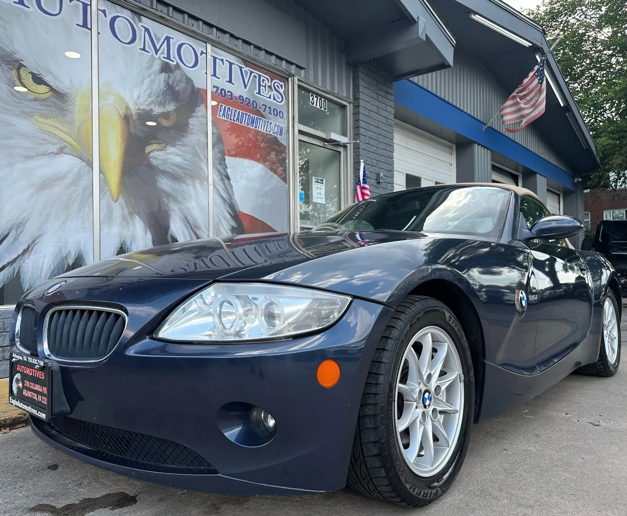 Used 2005 BMW Z4 2.5i image 7