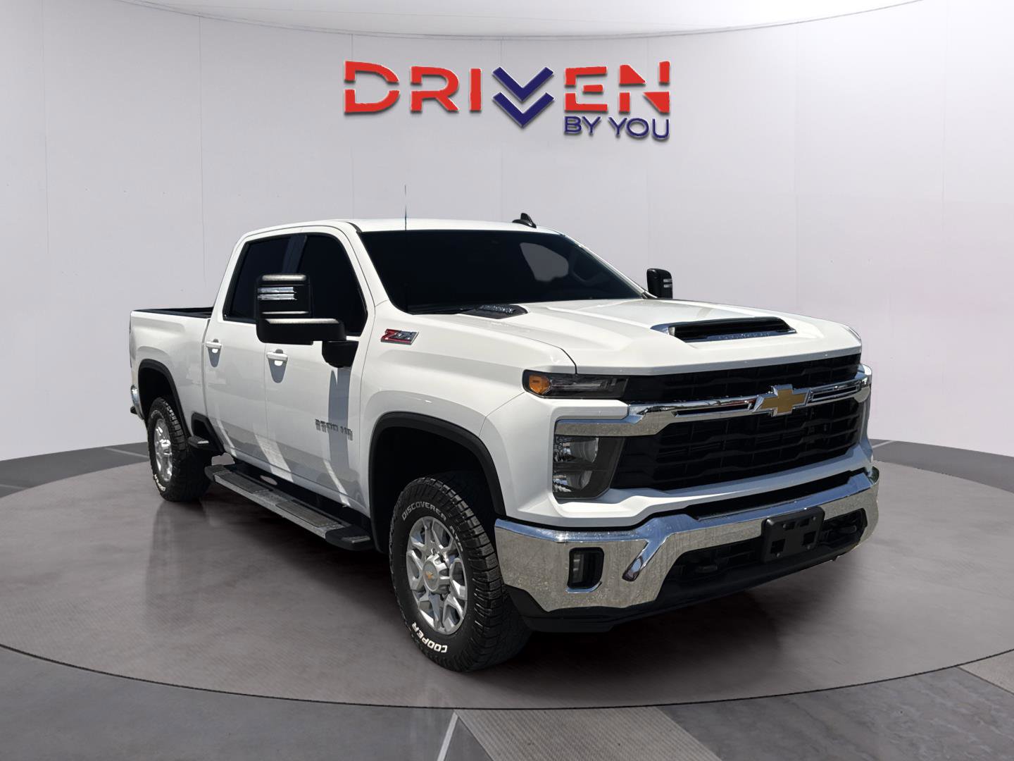 Used 2025 Chevrolet Silverado 2500 LT AWD/4WD image 7