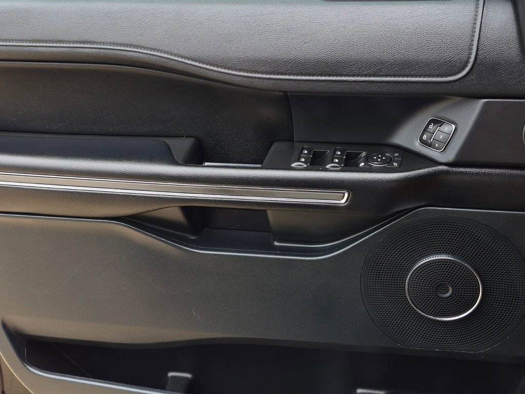 Used 2021 Ford Expedition XLT RWD image 17