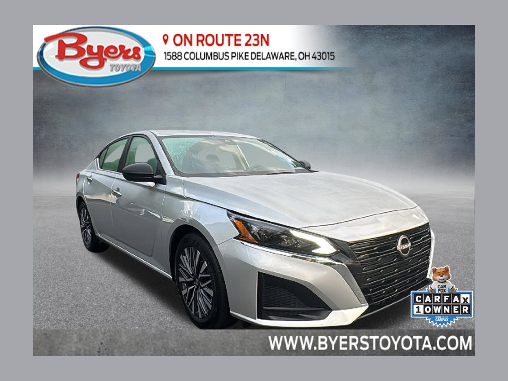 Used 2025 Nissan Altima 2.5 SV FWD image 1