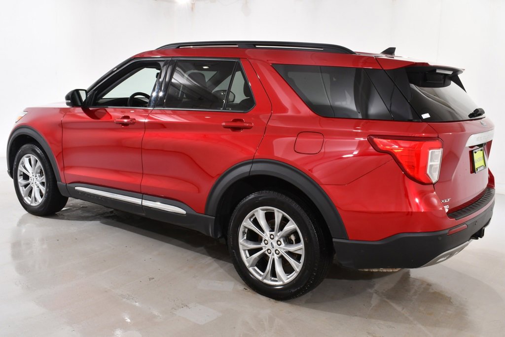 Used 2023 Ford Explorer XLT w/ Equipment Group 202A image 15