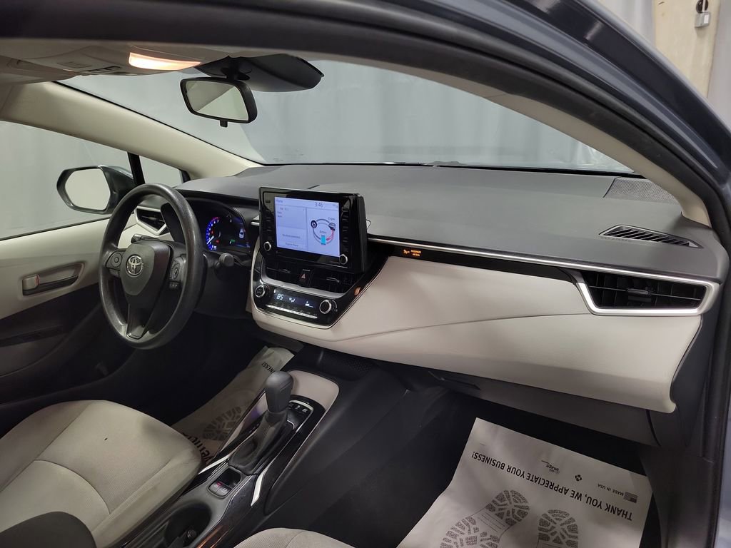 Used 2022 Toyota Corolla LE image 25