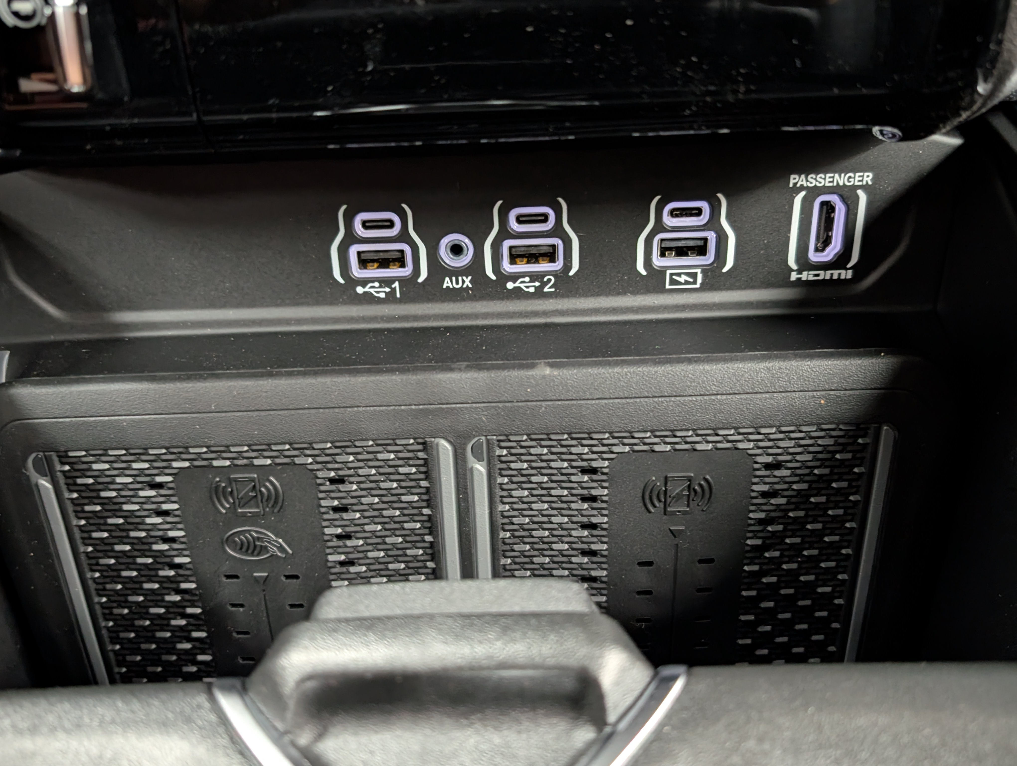 New 2026 RAM 1500 Laramie w/ Night Edition AWD/4WD image 16