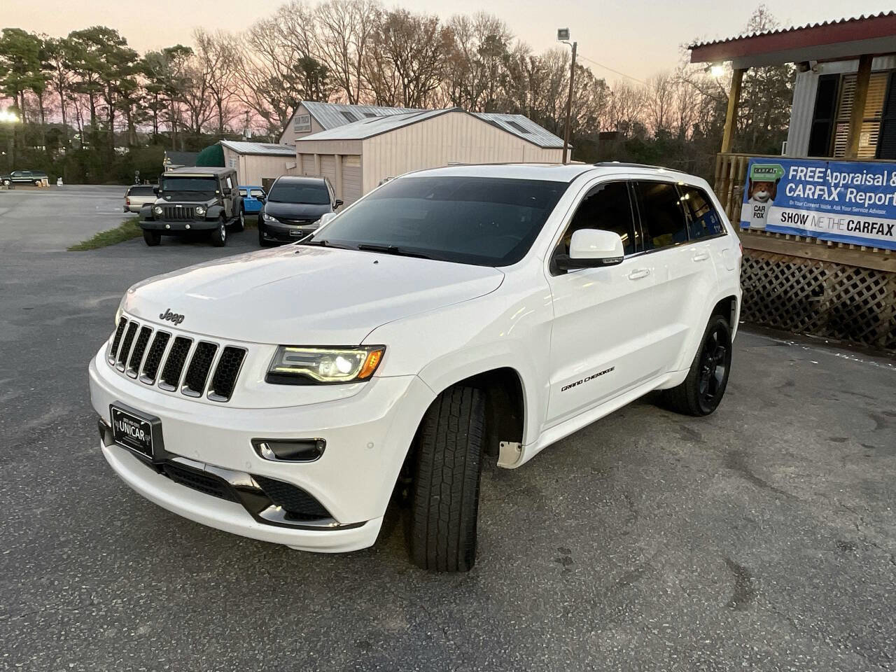Used 2015 Jeep Grand Cherokee High Altitude image 3