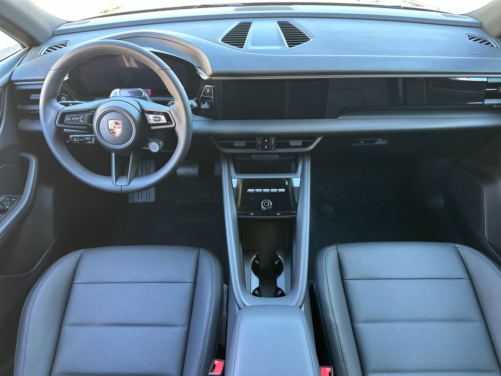 New 2026 Porsche Macan Electric RWD image 6