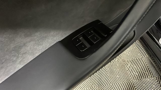 Used 2018 Tesla Model 3 Long Range RWD image 10