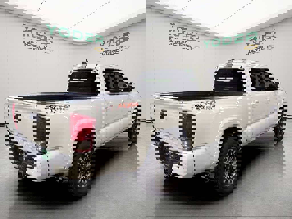 Used 2017 Toyota Tacoma TRD Sport w/ Tow Package image 51