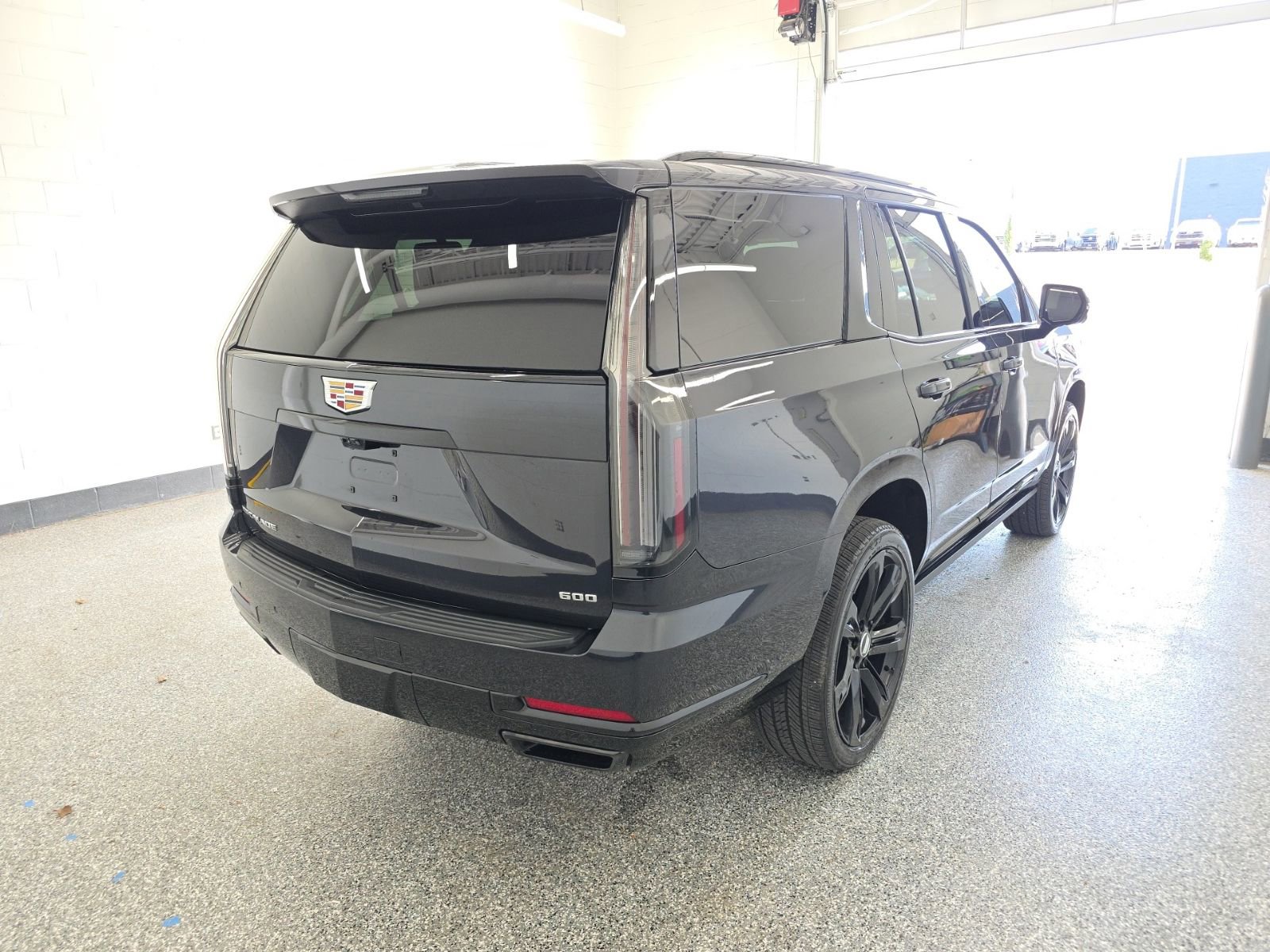 Used 2025 Cadillac Escalade Sport Platinum image 5