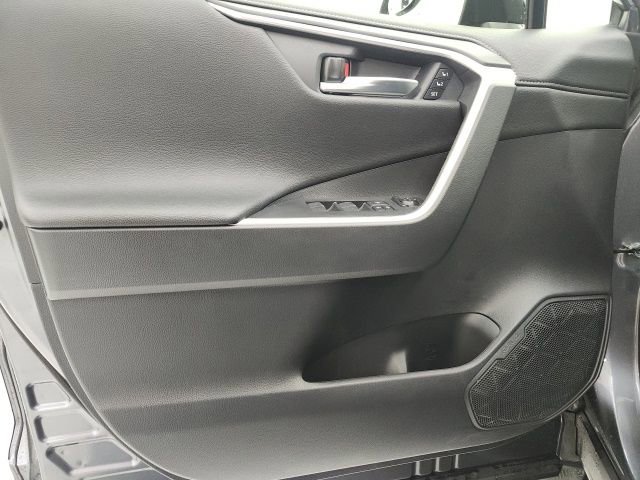 Used 2025 Toyota RAV4 Limited AWD/4WD image 11
