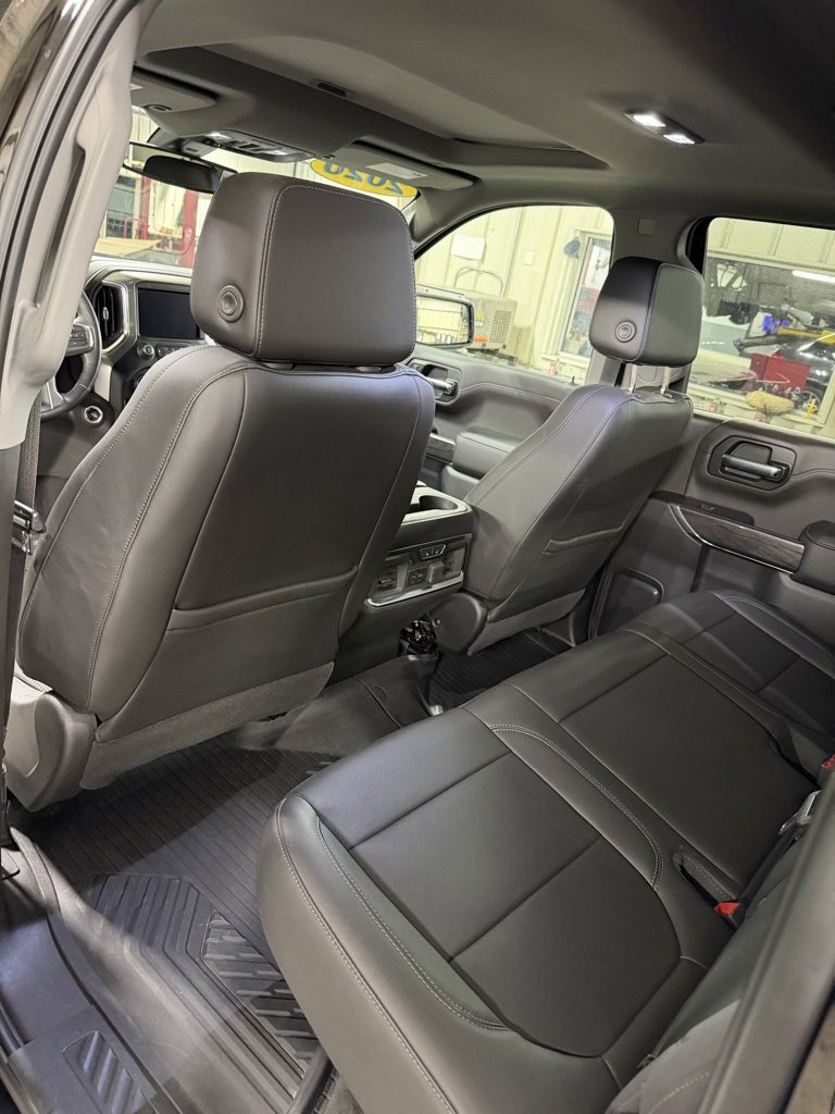 Used 2020 Chevrolet Silverado 1500 LTZ w/ LTZ Premium Package image 6