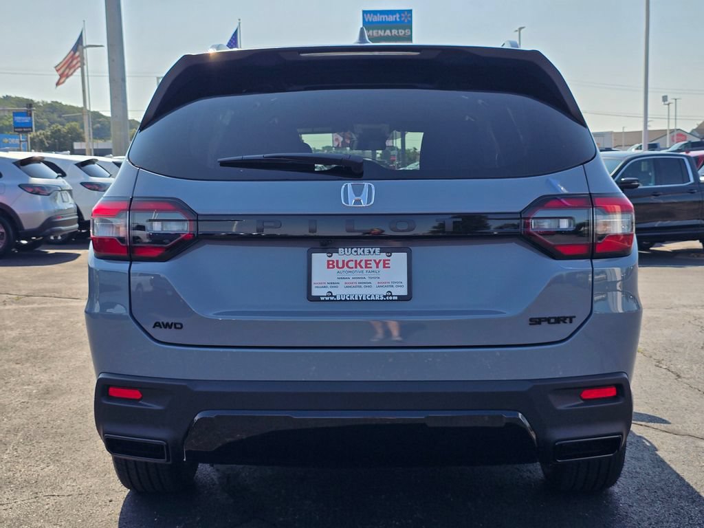 New 2026 Honda Pilot Sport image 7