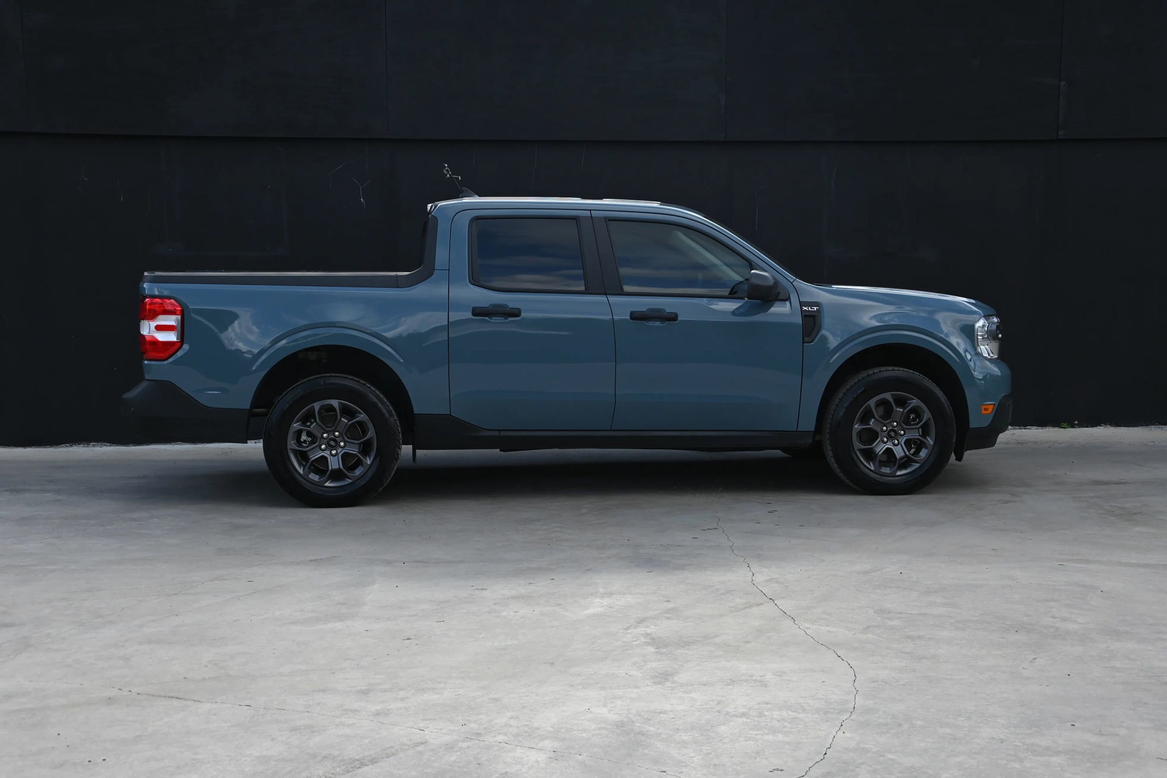 Used 2023 Ford Maverick XLT FWD image 6