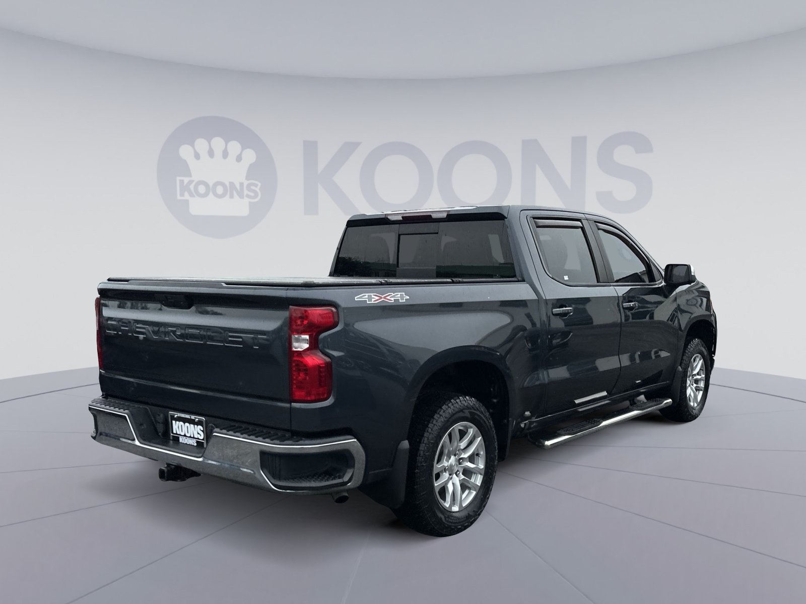 Used 2021 Chevrolet Silverado 1500 LT w/ Convenience Package II AWD/4WD image 11